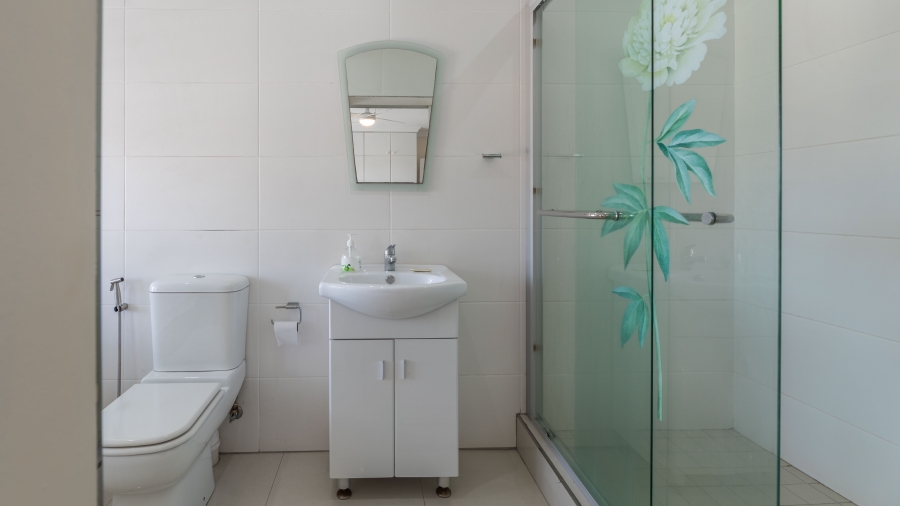 5 Bedroom Property for Sale in Plattekloof 2 Western Cape